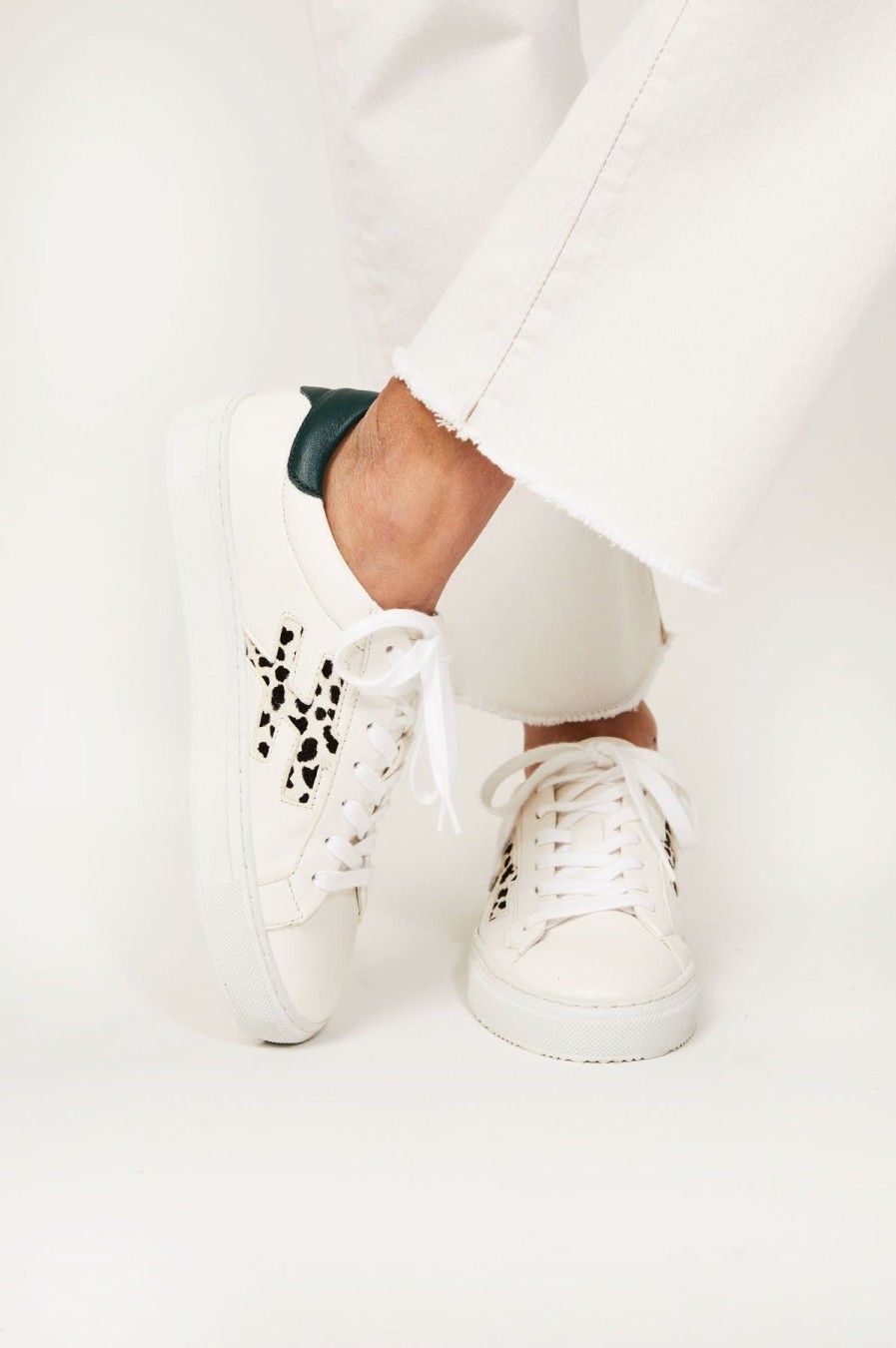 Womenm Aspiga Trainers | Paris Low Top Trainers