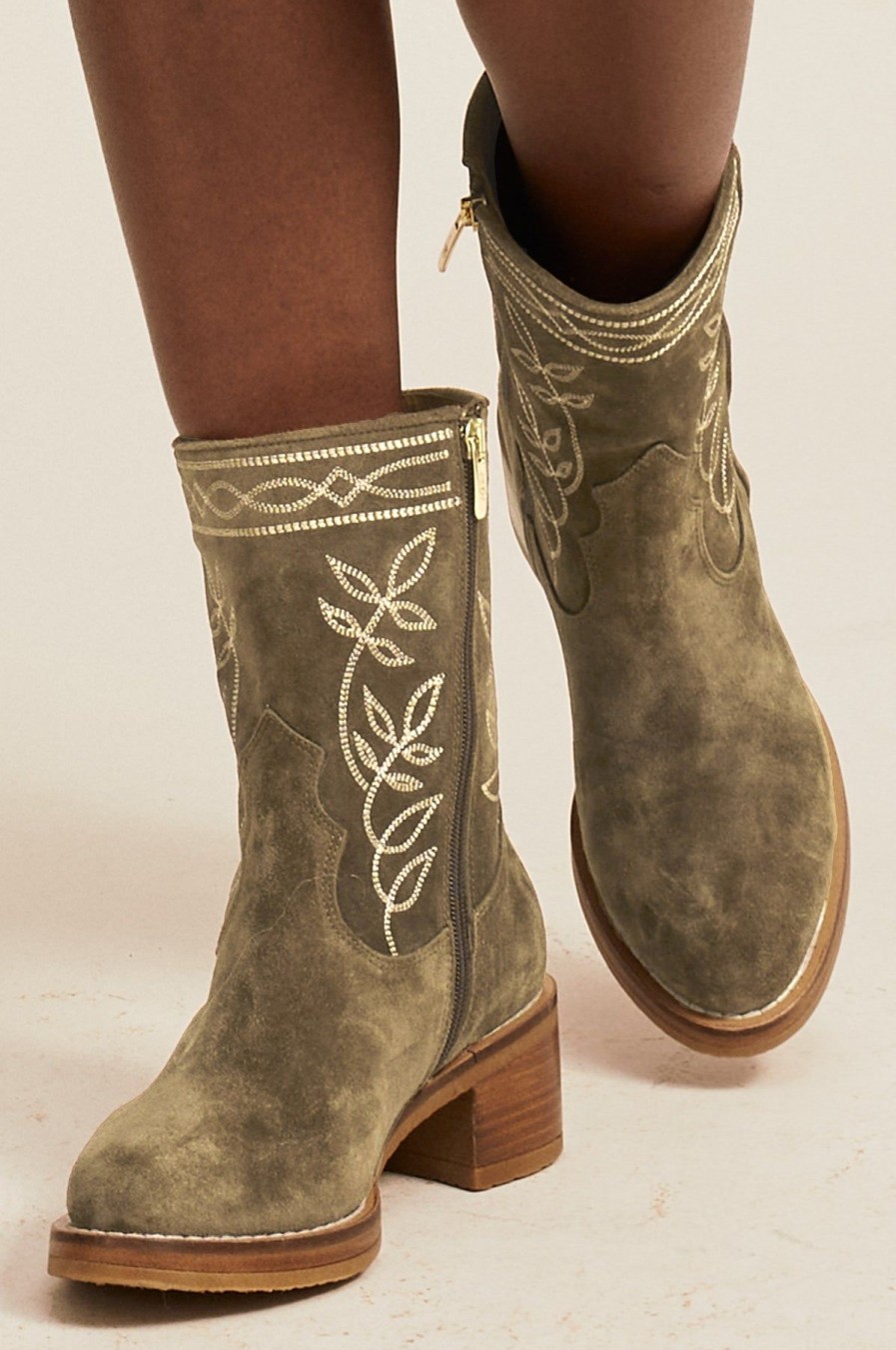 Womenm Aspiga Boots | Ella Suede Boots