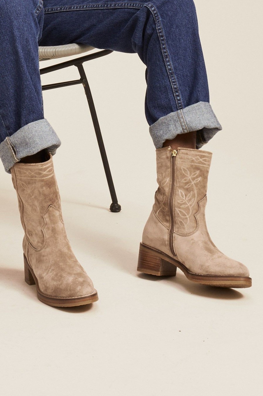 Womenm Aspiga Boots | Ella Suede Boots